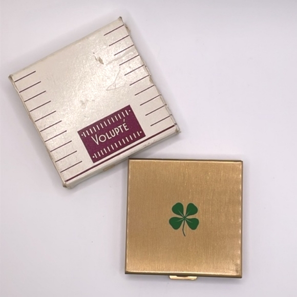 Volupte Vintage Gold Tone Compact 4-Leaf Clover with Original Box - Picture 1 of 13